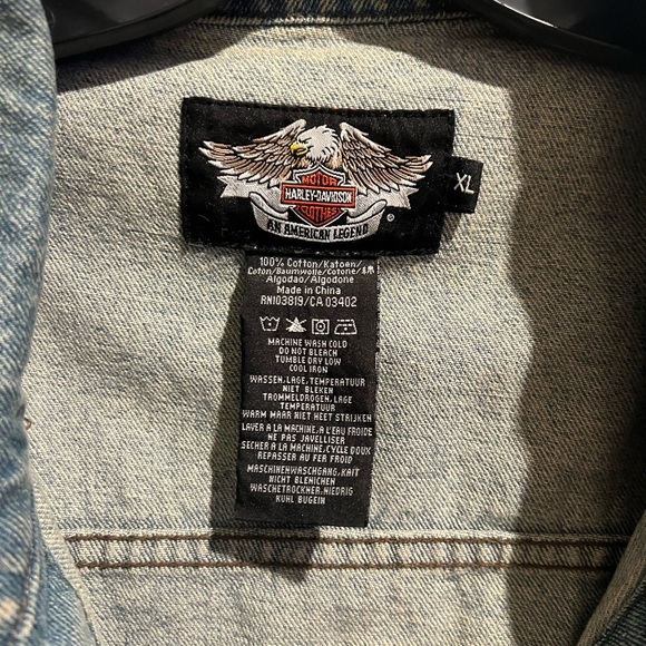 Harley Davidson Denim Vest with Button Closure - Picture 5 of 5